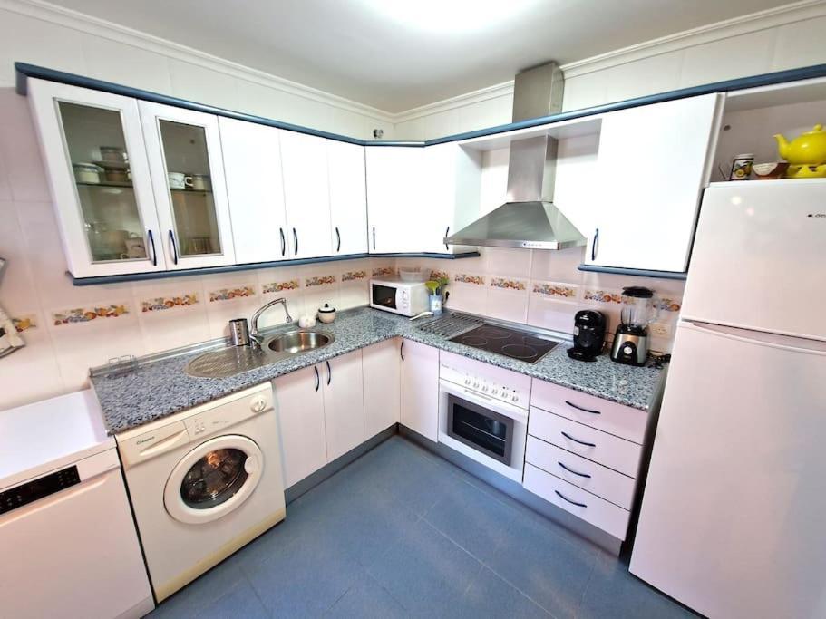 Apartamento Playa Con Terraza & Vistas Al Mar Foz Kültér fotó
